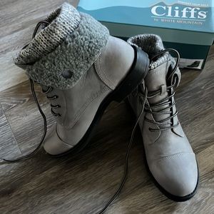 Cliffs by white mountain grey lace up boots sz 9